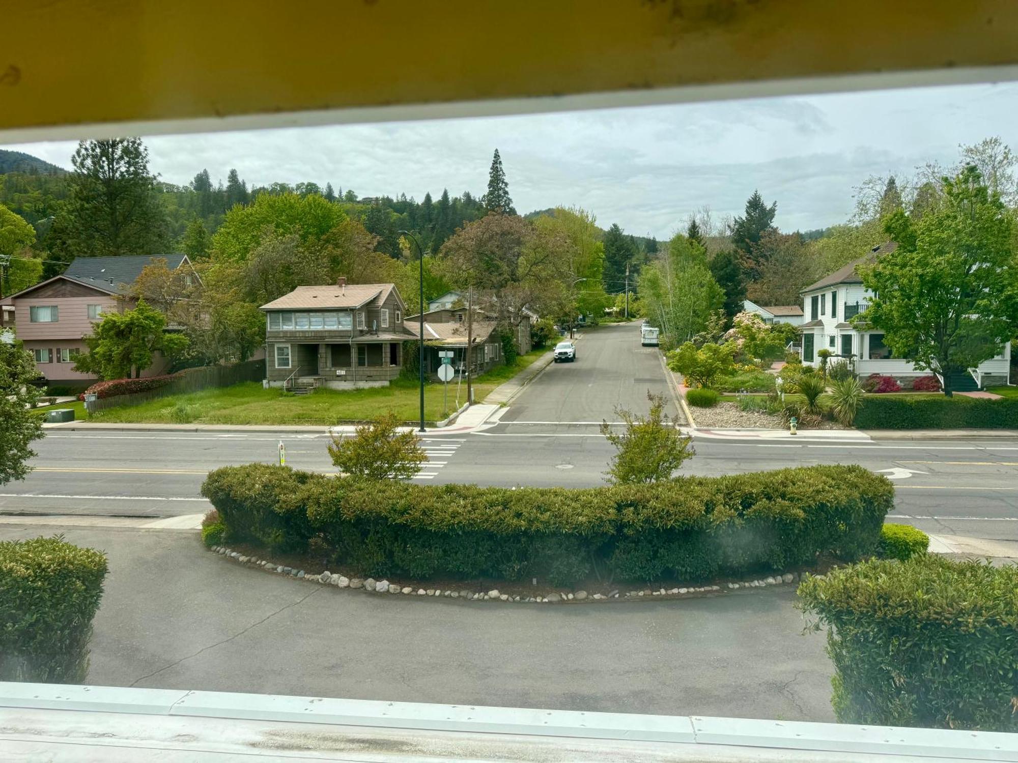 אשלנד Bayberry Inn B&B And Oregon Wellness Retreat מראה חיצוני תמונה