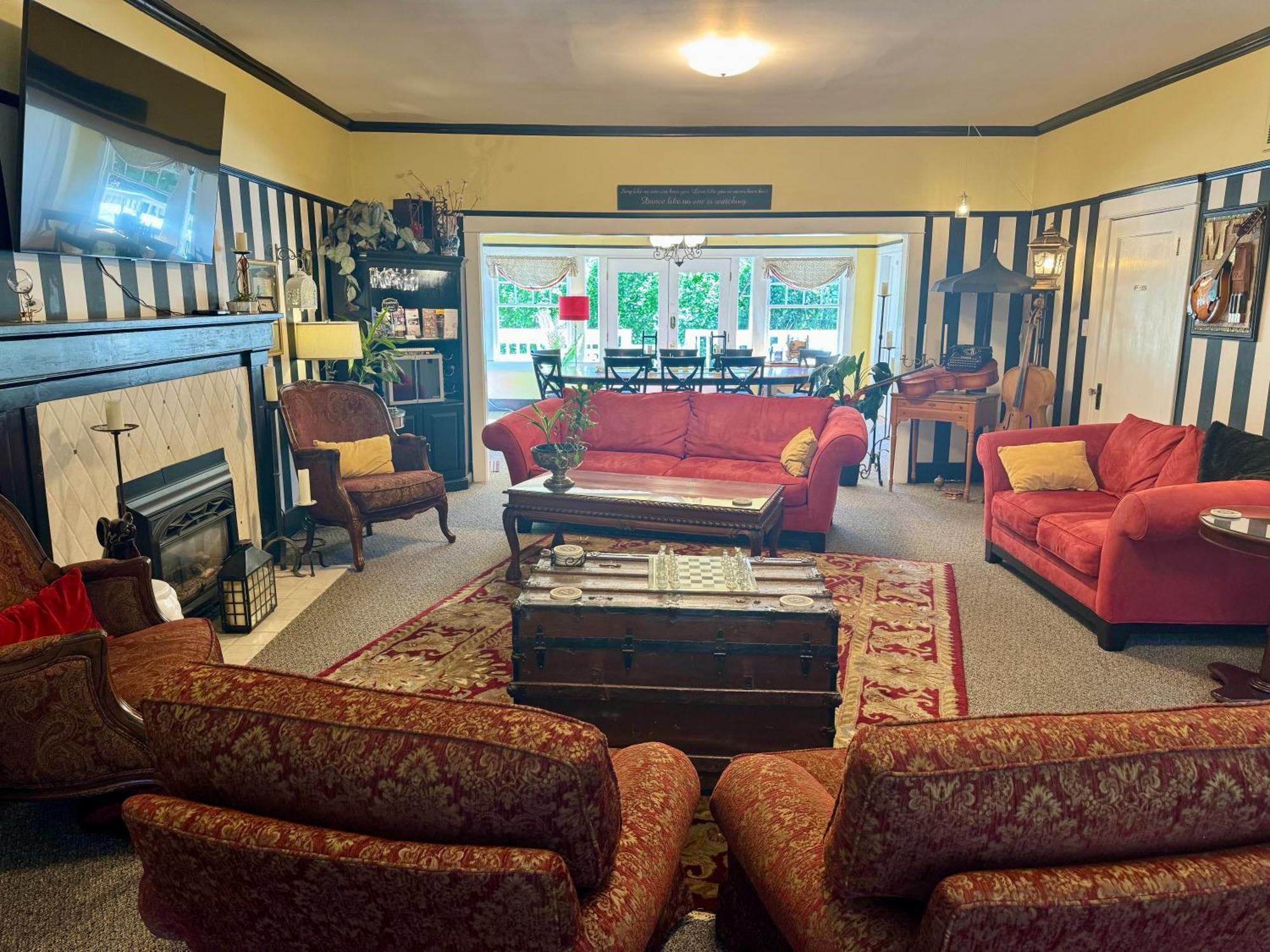 אשלנד Bayberry Inn B&B And Oregon Wellness Retreat מראה חיצוני תמונה