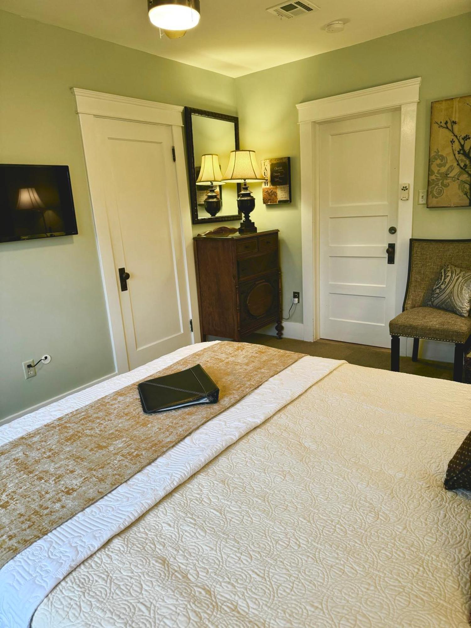 אשלנד Bayberry Inn B&B And Oregon Wellness Retreat מראה חיצוני תמונה