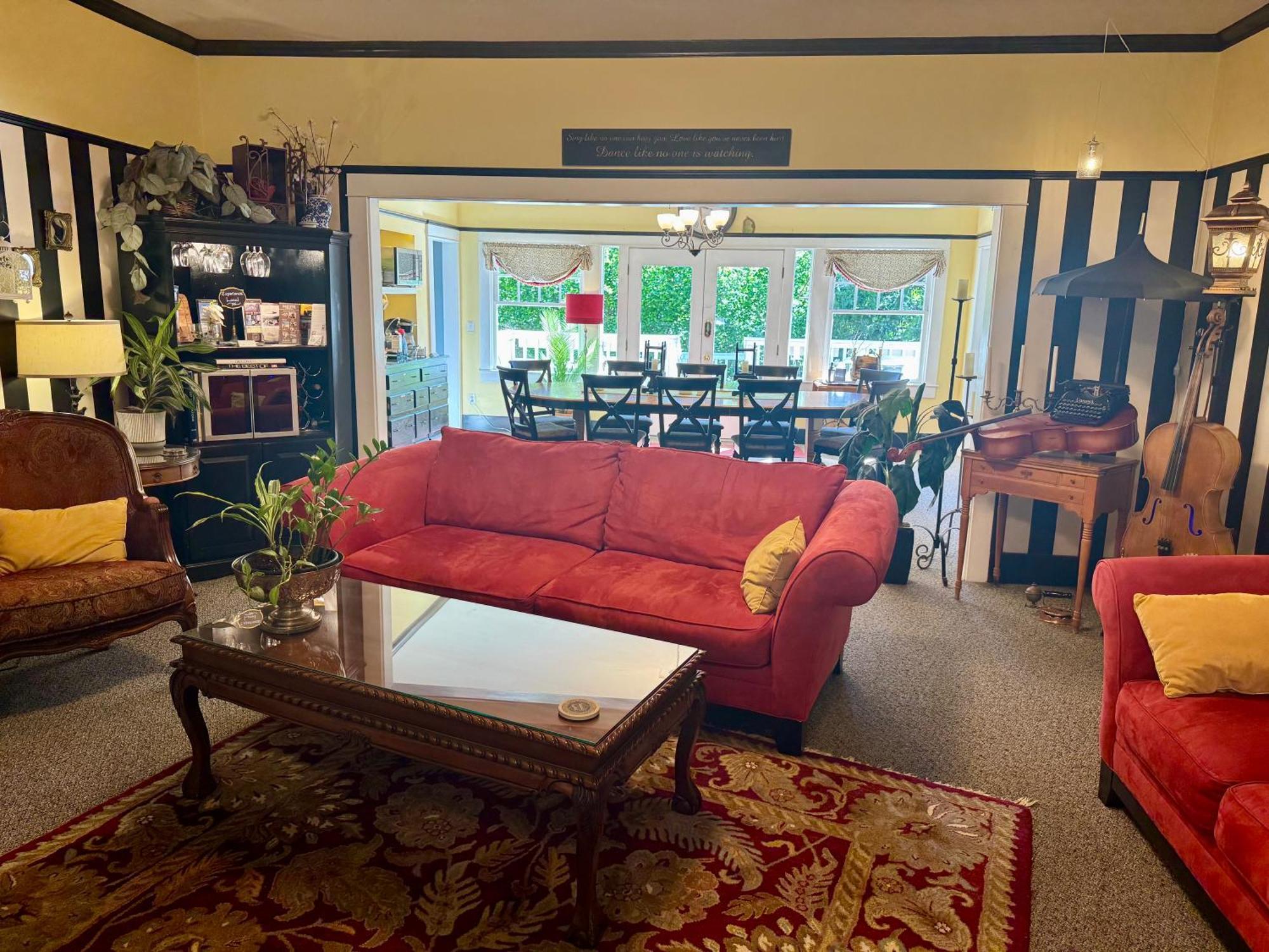 אשלנד Bayberry Inn B&B And Oregon Wellness Retreat מראה חיצוני תמונה